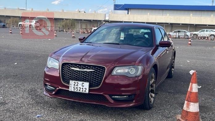 کرایسلەر 300